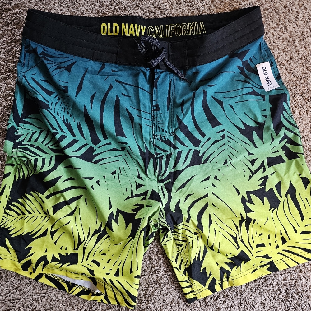 OLD NAVY CALIFORNIA SHORTS